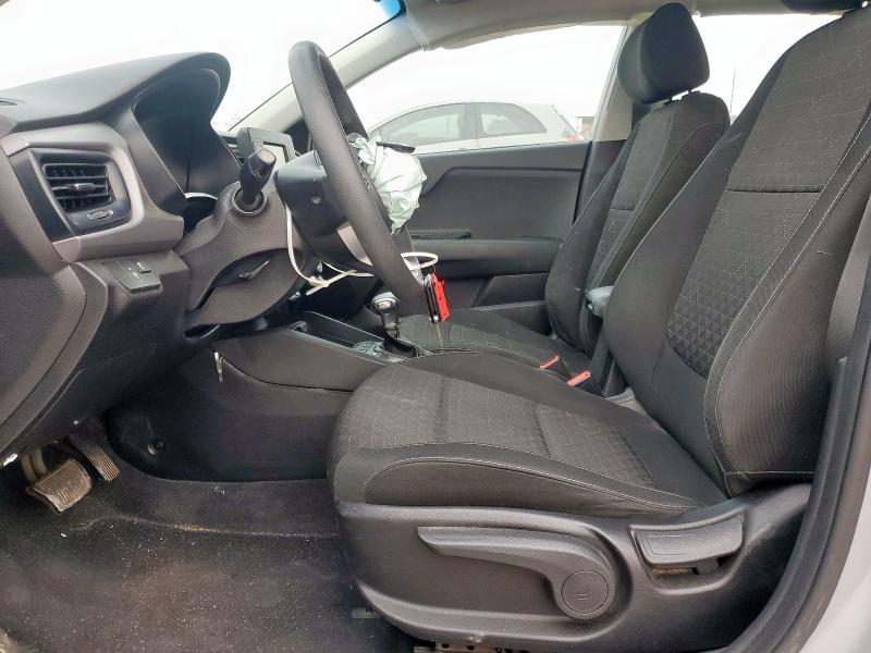  KIA RIO 2018 Silver