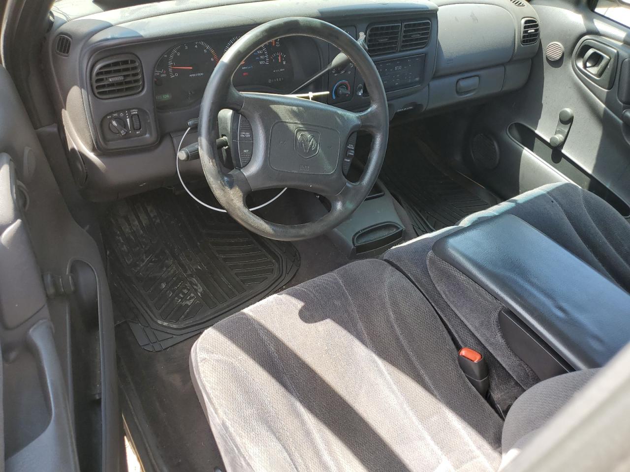 2000 Dodge Dakota VIN: 1B7GG22N5YS713362 Lot: 56135295