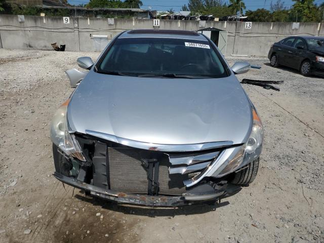  HYUNDAI SONATA 2013 Серебристый