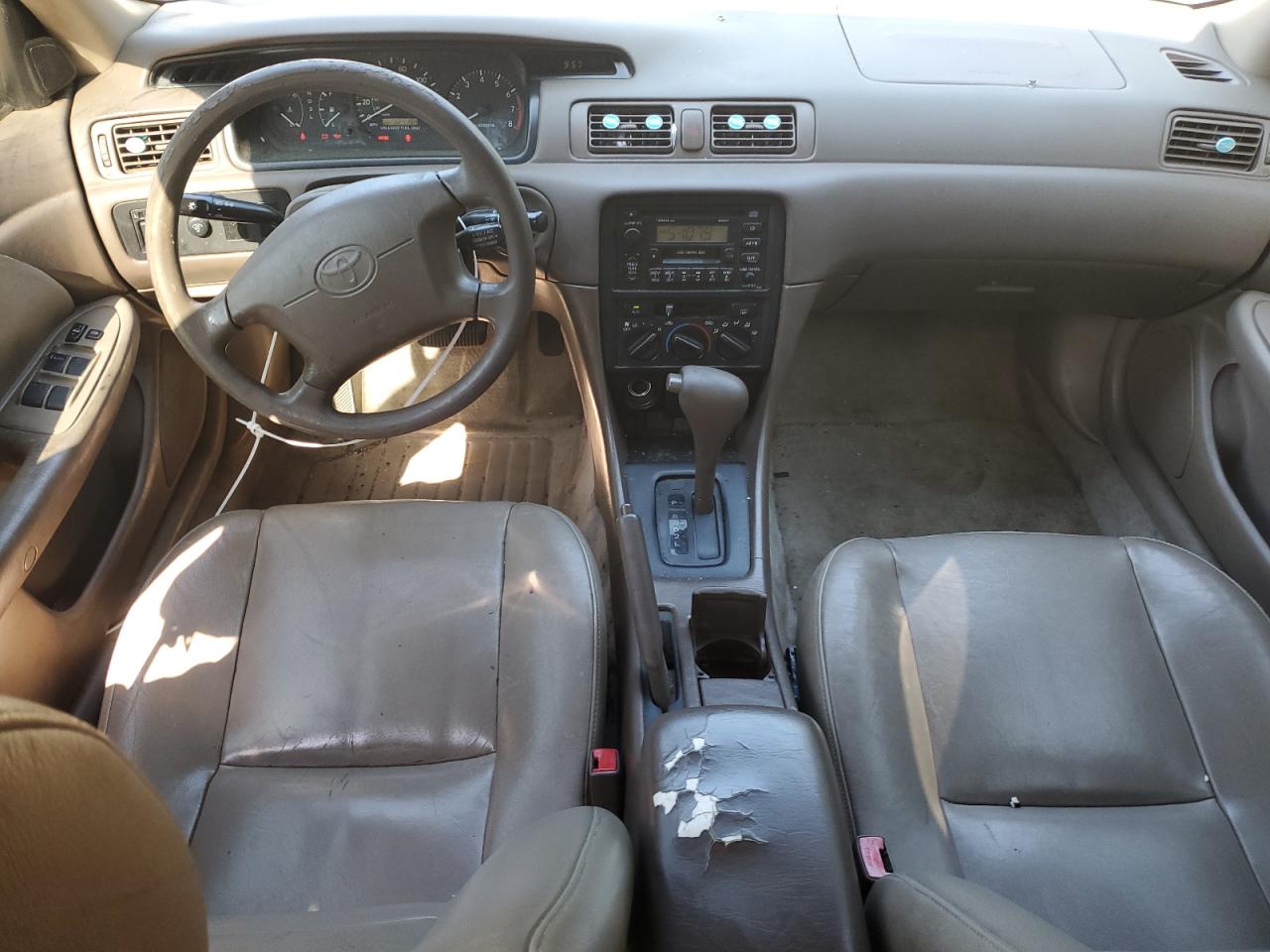 1999 Toyota Camry Le VIN: JT2BF28K4X0167277 Lot: 56972485