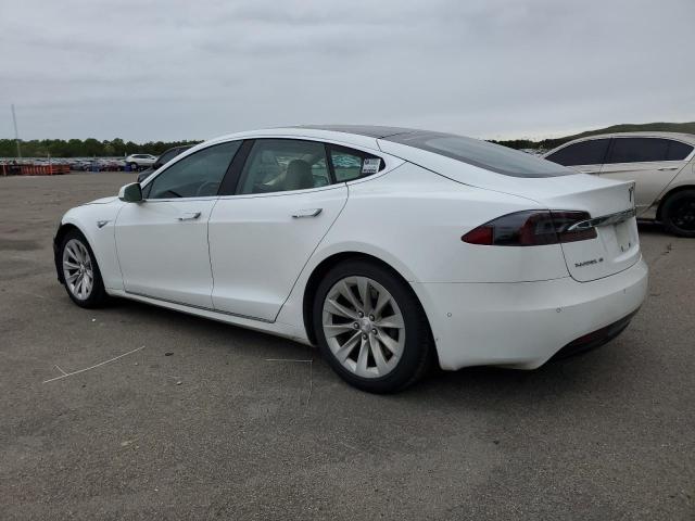 Hatchbacks TESLA MODEL S 2016 Biały