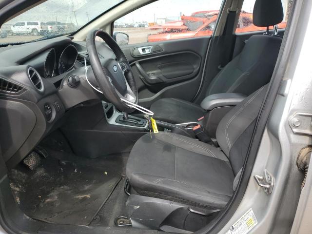 Седани FORD FIESTA 2016 Сріблястий
