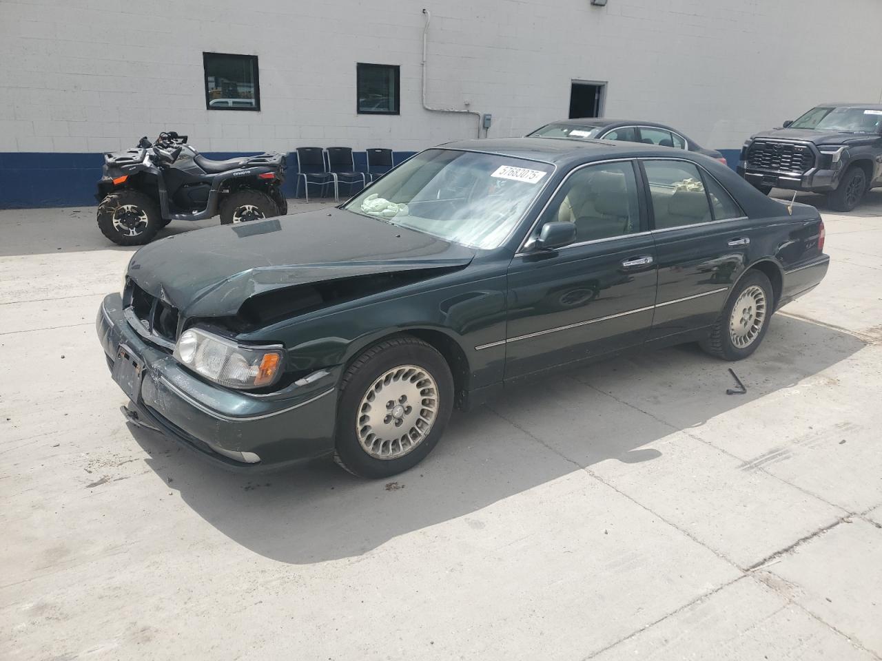 1999 Infiniti Q45 Base