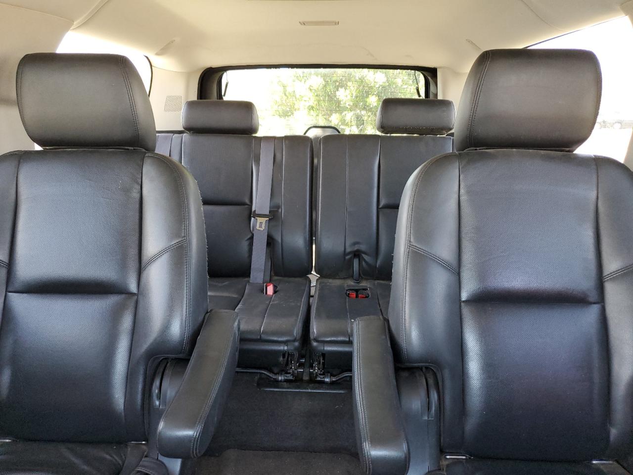 2011 GMC Yukon Xl Denali VIN: 1GKS2MEF9BR321013 Lot: 57113565