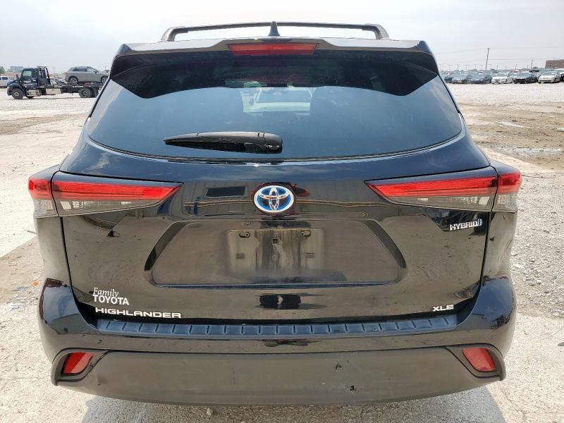  TOYOTA HIGHLANDER 2022 Черный