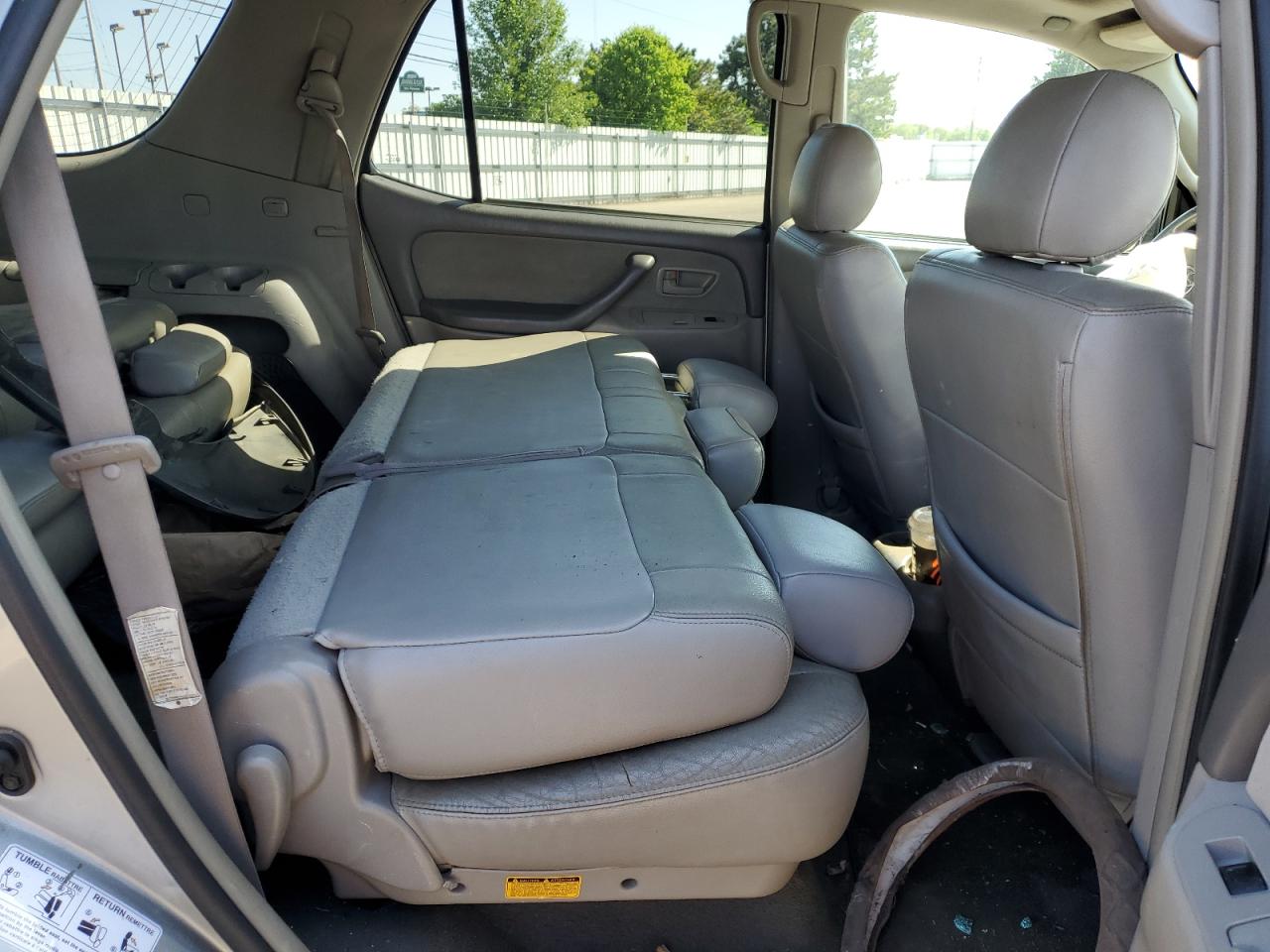 2006 Toyota Sequoia Sr5 VIN: 5TDBT44A86S272389 Lot: 56298485