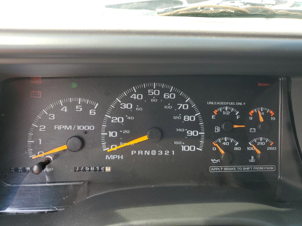 1999 Chevrolet Suburban C1500 VIN: 3GNEC16R8XG267165 Lot: 57030855
