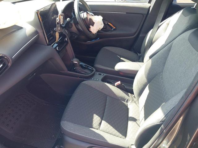 2024 TOYOTA YARIS CROS
