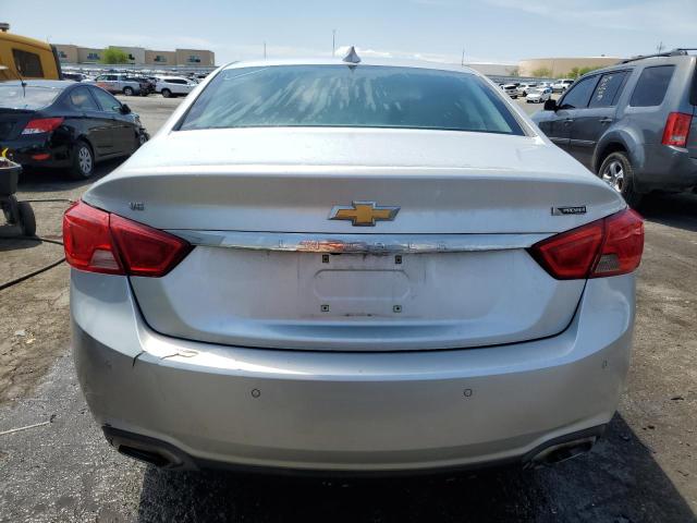 Sedans CHEVROLET IMPALA 2017 Srebrny