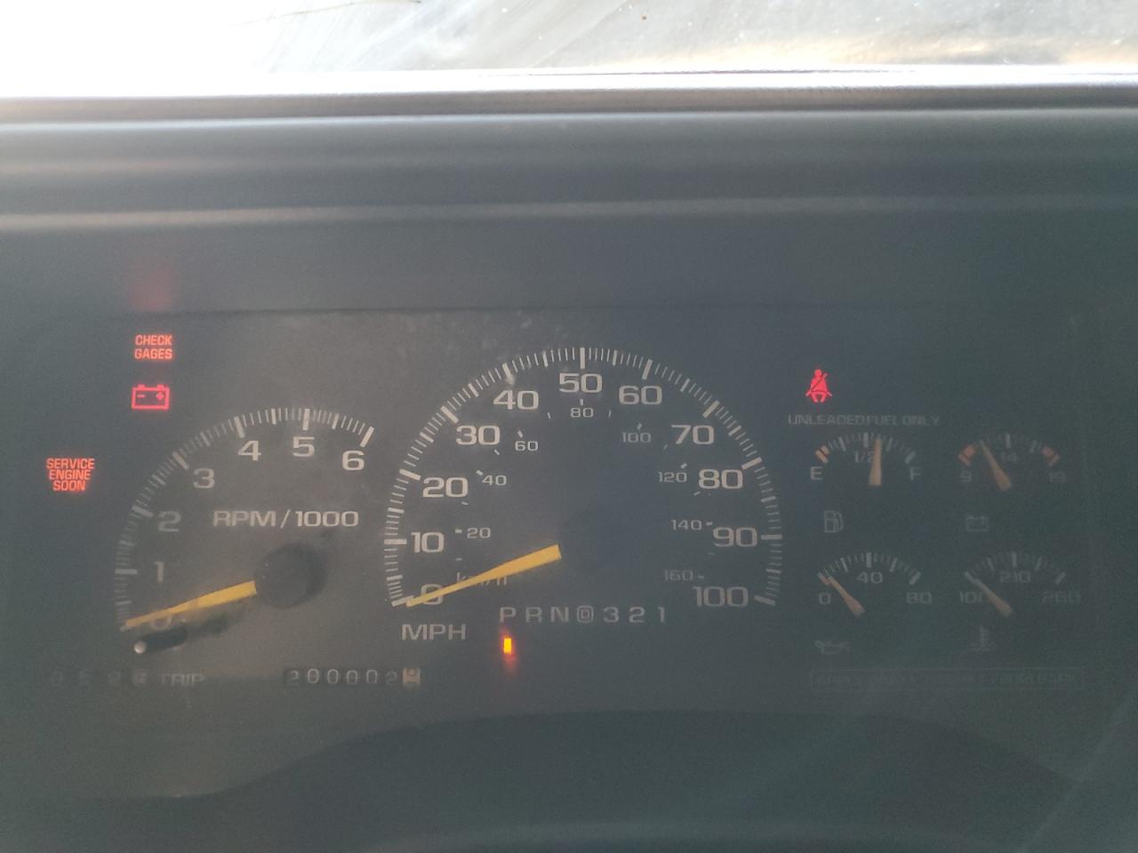 1999 Chevrolet Suburban K1500 VIN: 3GNFK16R3XG217135 Lot: 57158455