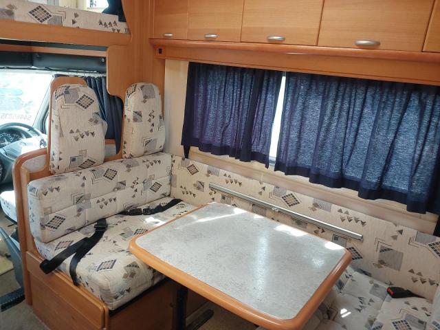 2004 MERCEDES BENZ MOTORHOME