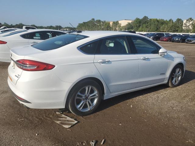  FORD FUSION 2018 Белый