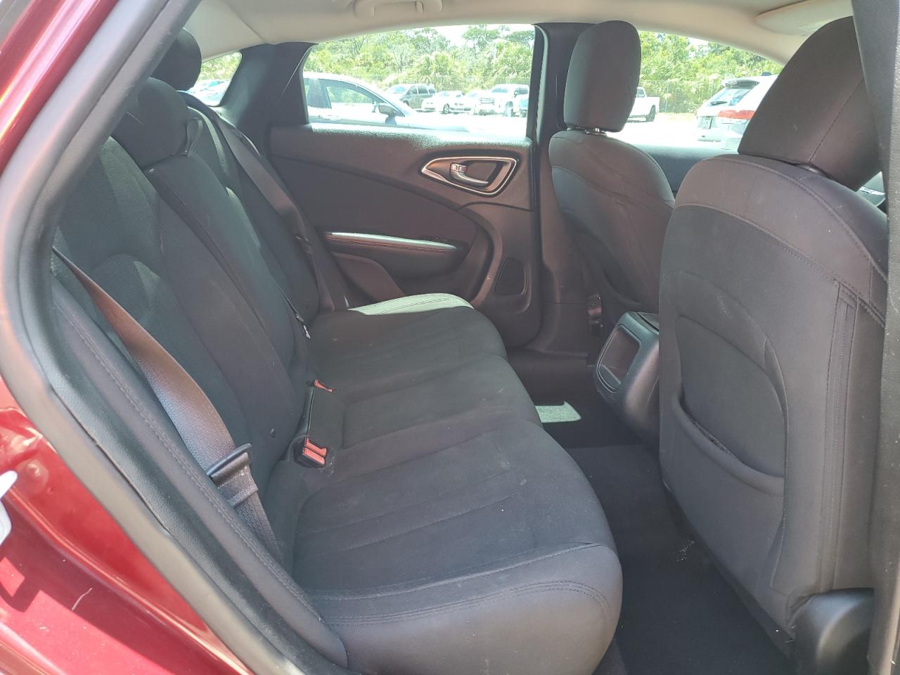 2015 Chrysler 200 Limited VIN: 1C3CCCAB6FN733384 Lot: 57103145