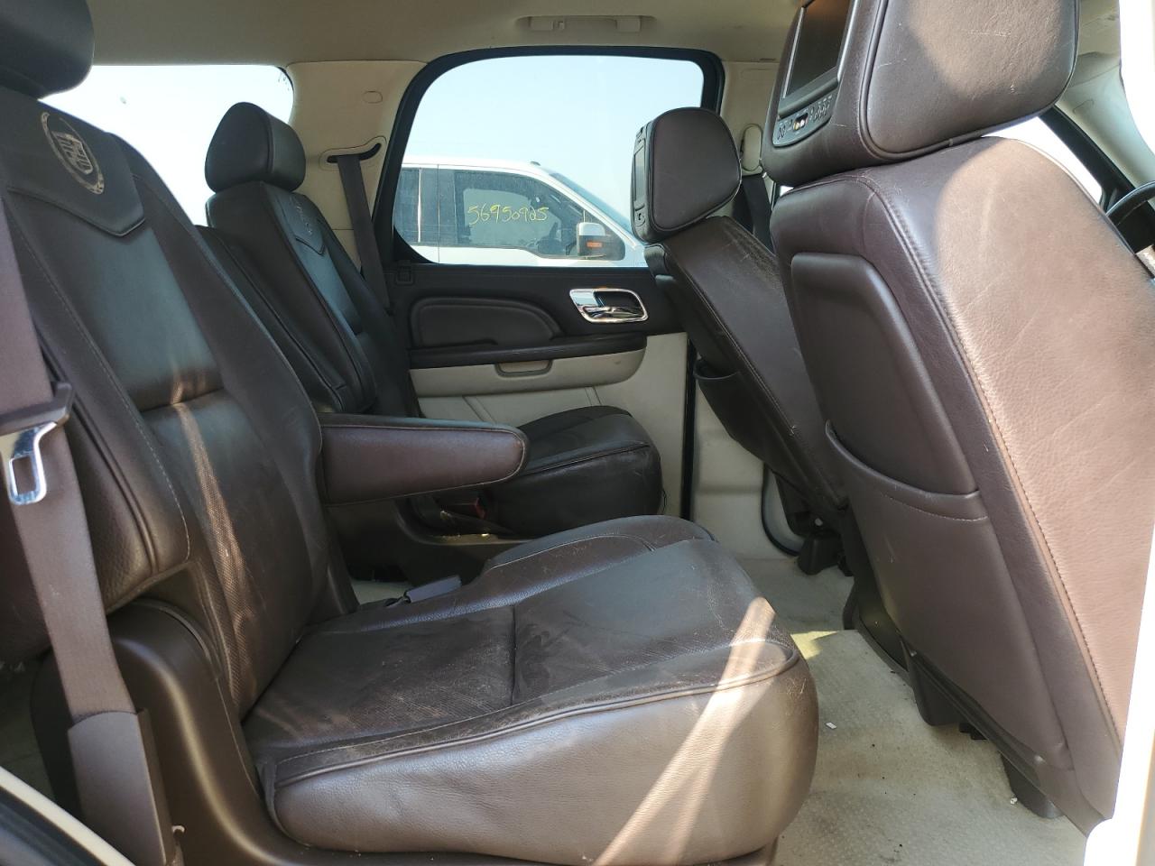 2010 Cadillac Escalade Platinum VIN: 1GYUKDEF0AR259336 Lot: 56715855