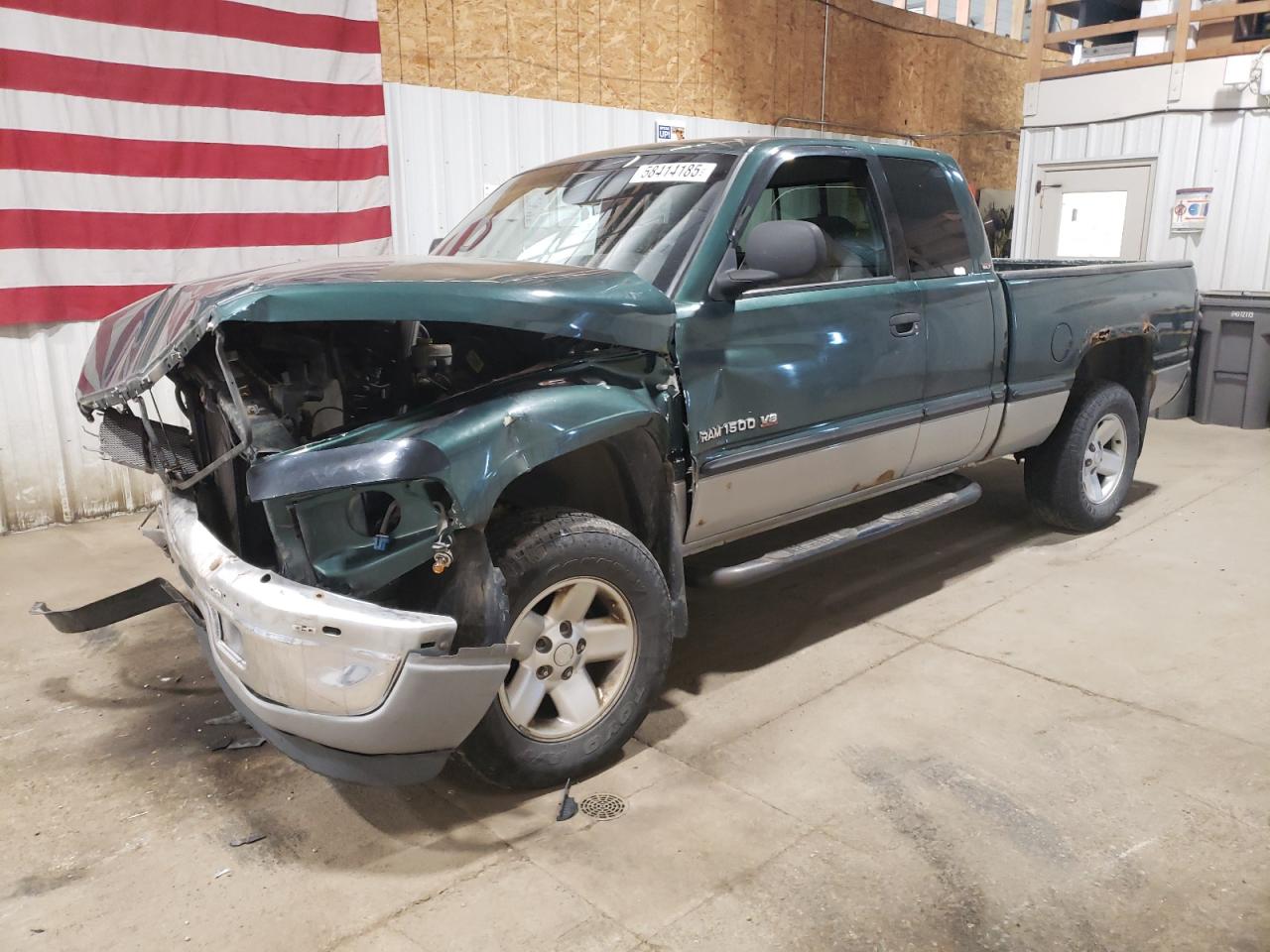 1999 Dodge Ram 1500 للبيع في Anchorage، AK - Front End