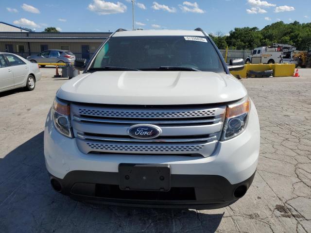 Паркетники FORD EXPLORER 2015 Білий