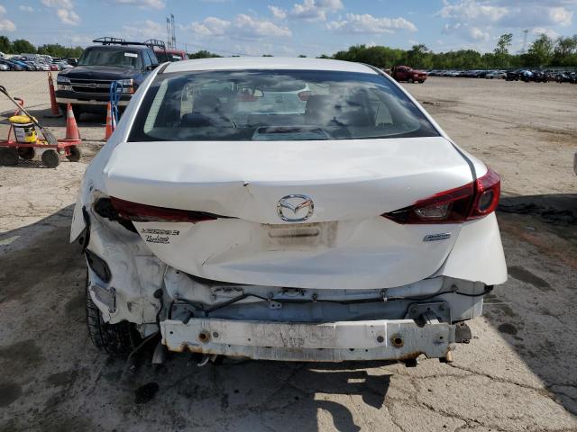  MAZDA 3 2016 White