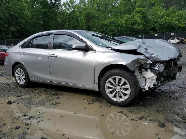  TOYOTA CAMRY 2017 Серебристый