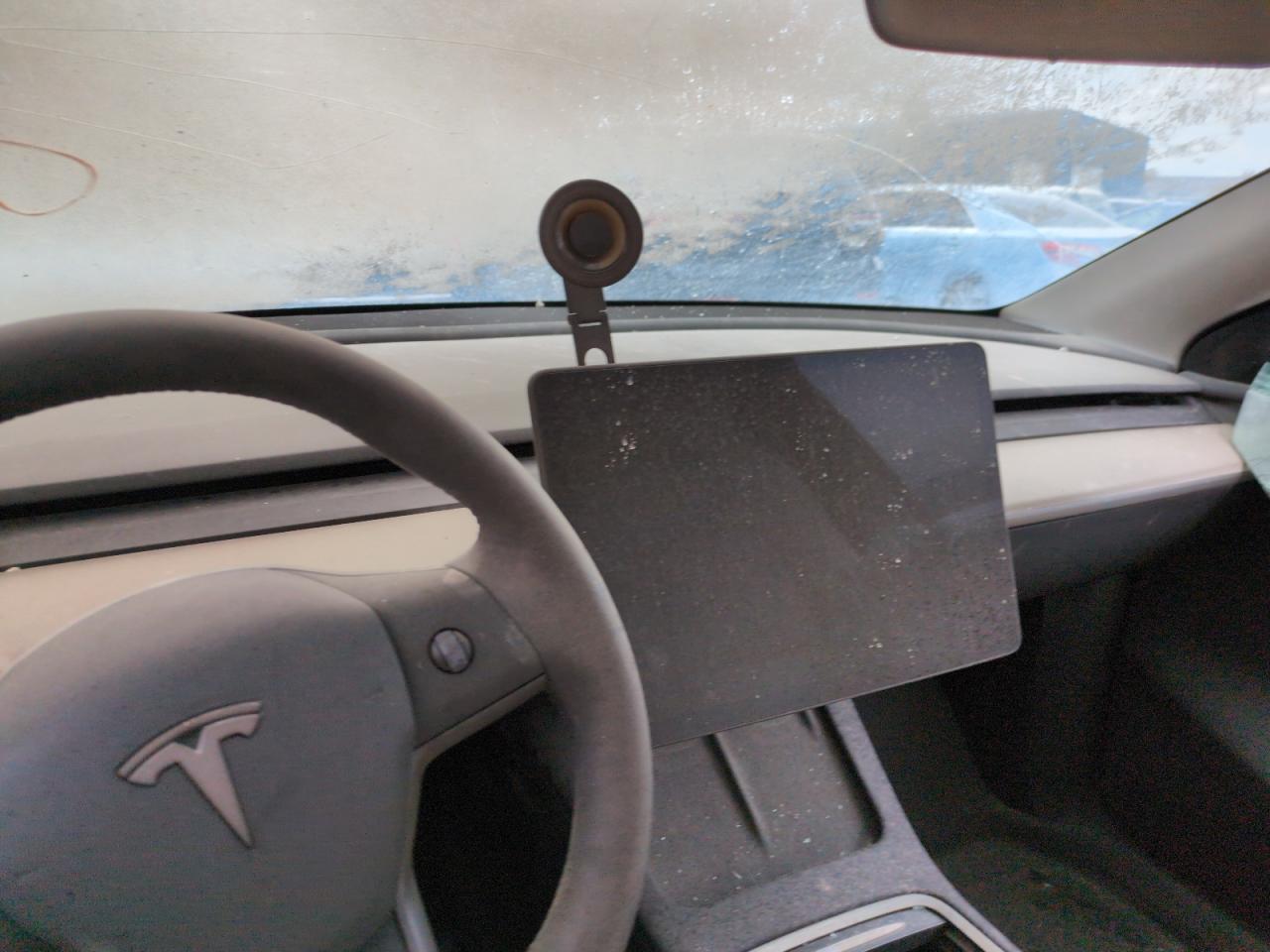 2023 Tesla Model Y VIN: 7SAYGAEE1PF978353 Lot: 56322305