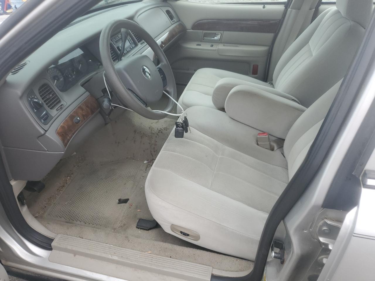 2008 Mercury Grand Marquis Gs VIN: 2MEFM74V58X611229 Lot: 53155815