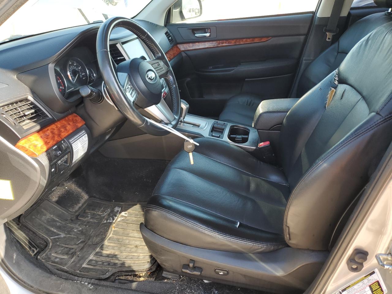 2010 Subaru Outback 2.5I Limited VIN: 4S4BRCLC7A3383856 Lot: 56561695