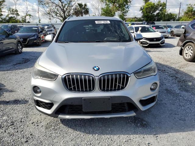 Parquets BMW X1 2017 Srebrny