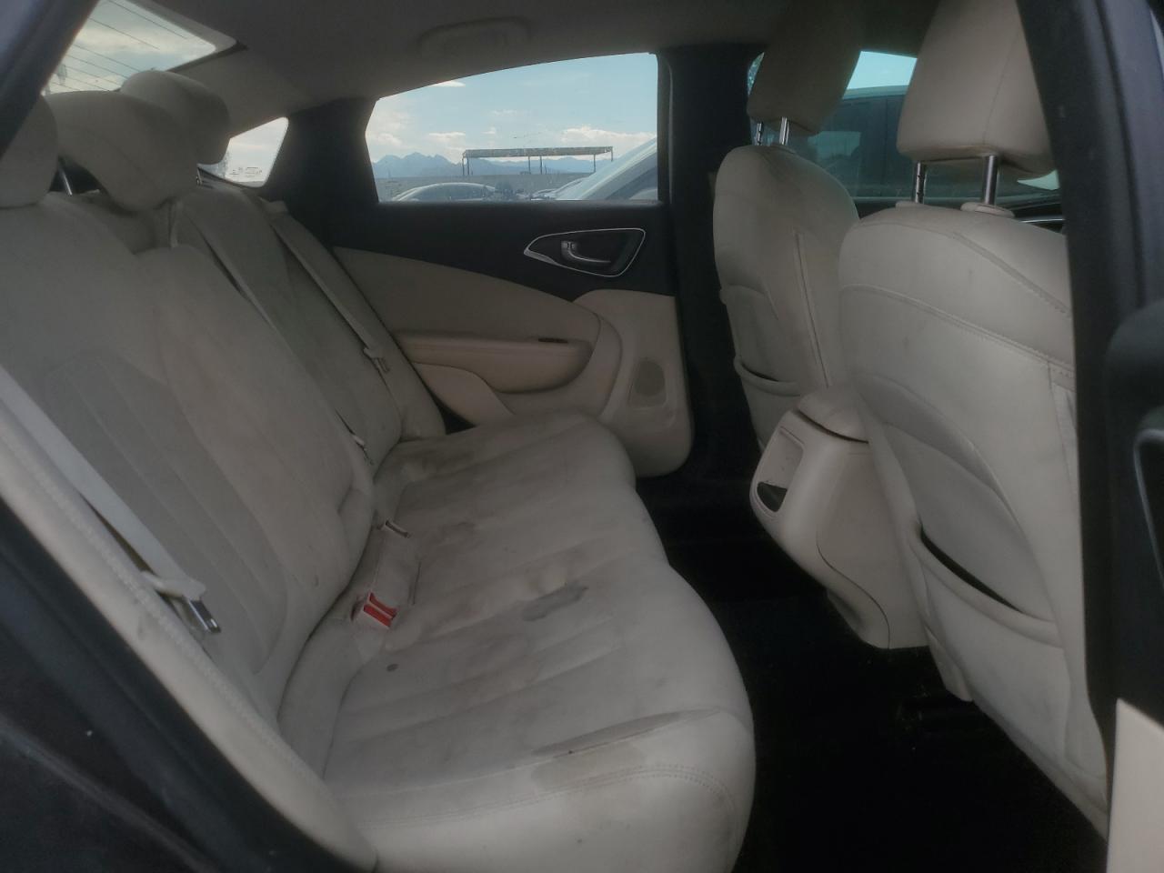2015 Chrysler 200 Limited VIN: 1C3CCCAB2FN720874 Lot: 57469925