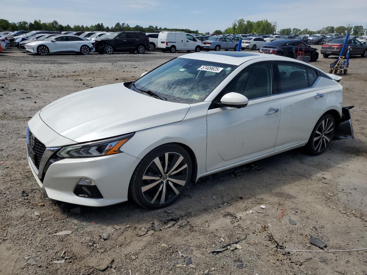 2020 Nissan Altima Platinum იყიდება Fredericksburg-ში, VA - Rear End
