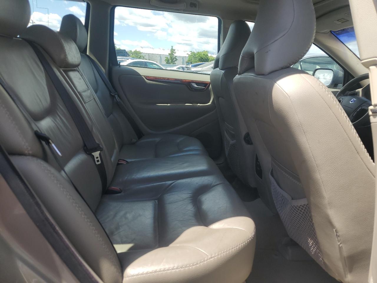 2005 Volvo Xc70 VIN: YV1SZ592451199744 Lot: 56257095