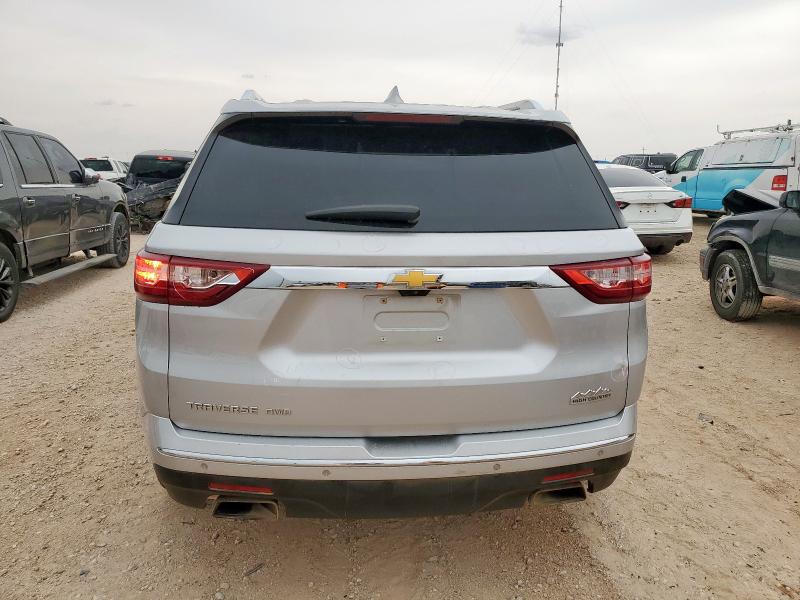 CHEVROLET TRAVERSE 2019 Серебристый