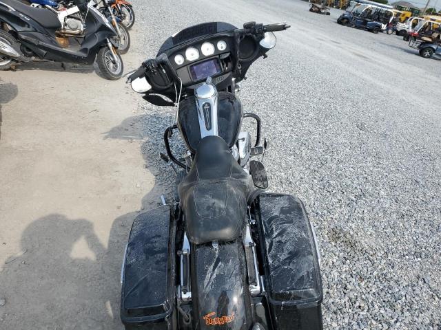  HARLEY-DAVIDSON FL 2021 Чорний