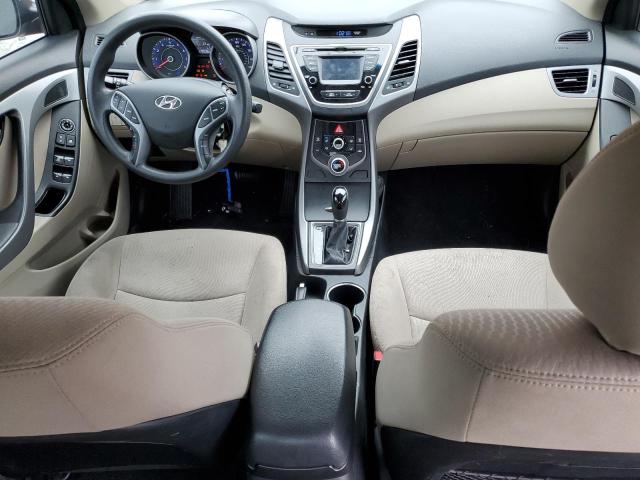  HYUNDAI ELANTRA 2016 Красный