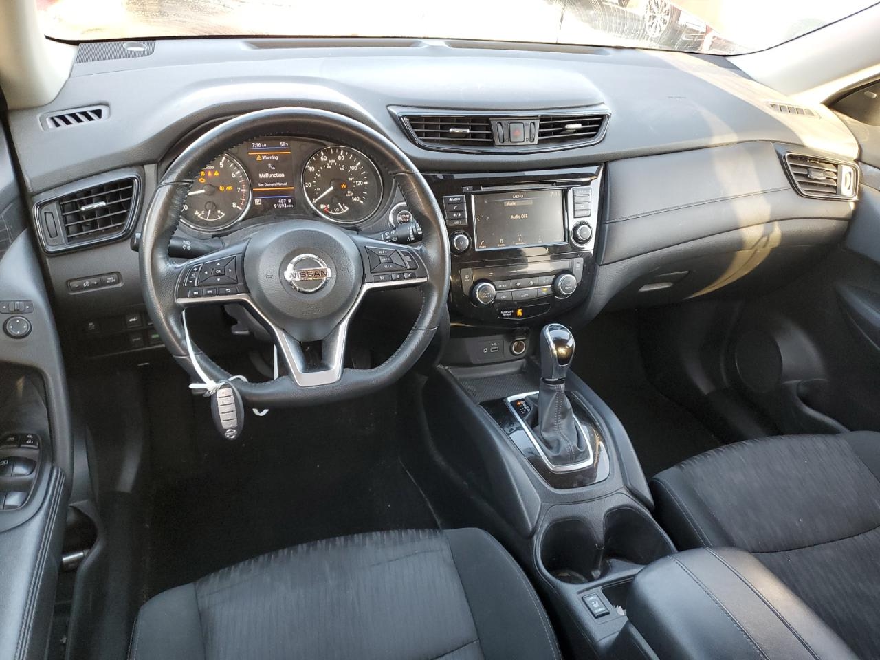 2018 Nissan Rogue S VIN: 5N1AT2MT1JC805190 Lot: 56818595