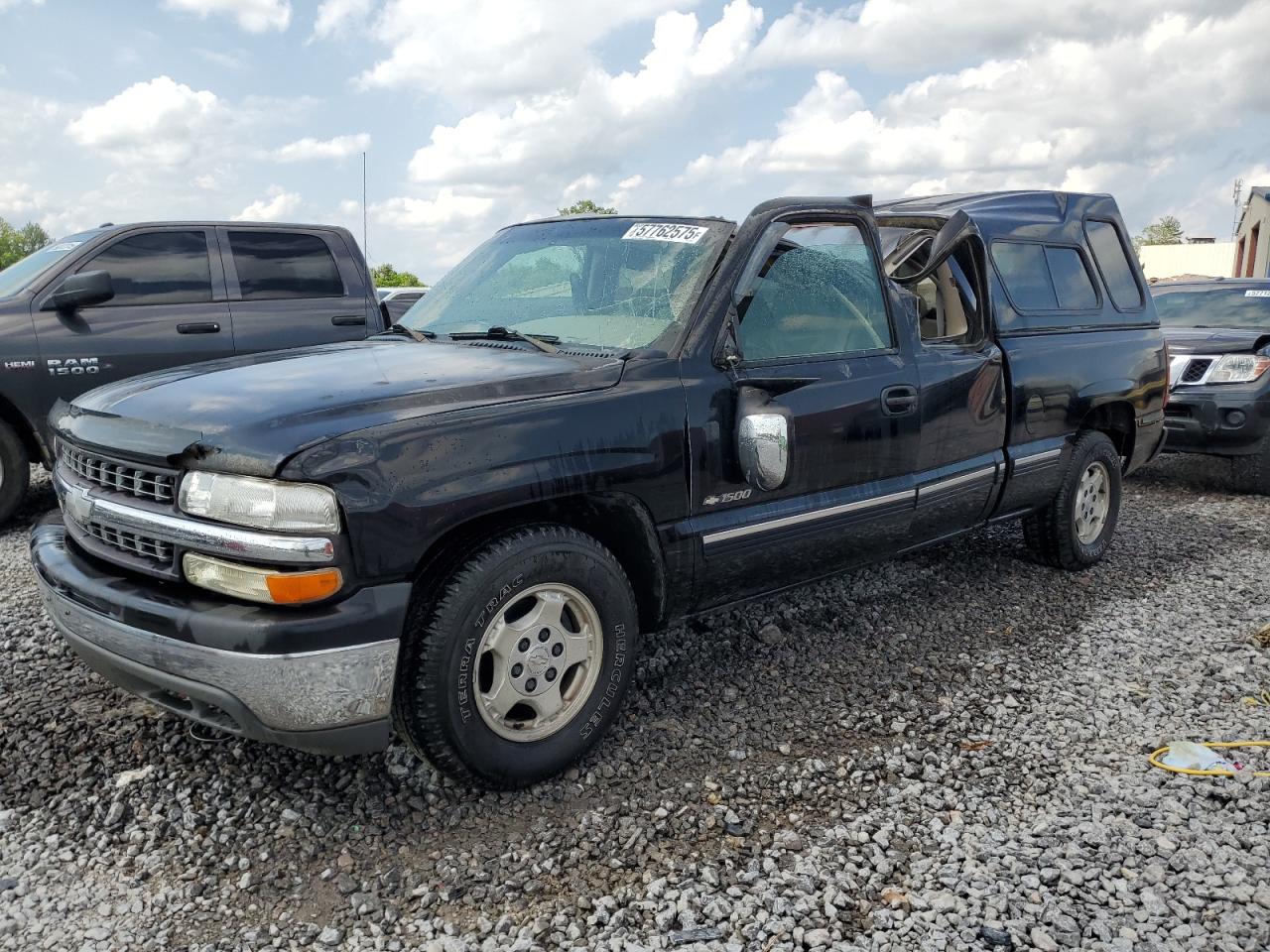 2002 Chevrolet Silverado C1500 for Sale in Hueytown, AL - Side