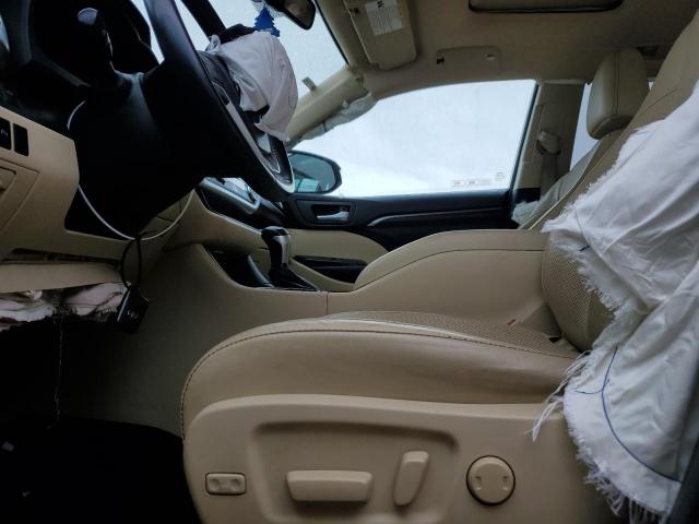 Parquets TOYOTA HIGHLANDER 2014 Czerwony