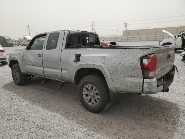  TOYOTA TACOMA 2018 Сріблястий