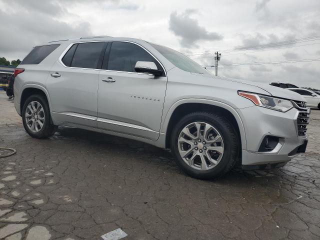  CHEVROLET TRAVERSE 2018 Серебристый