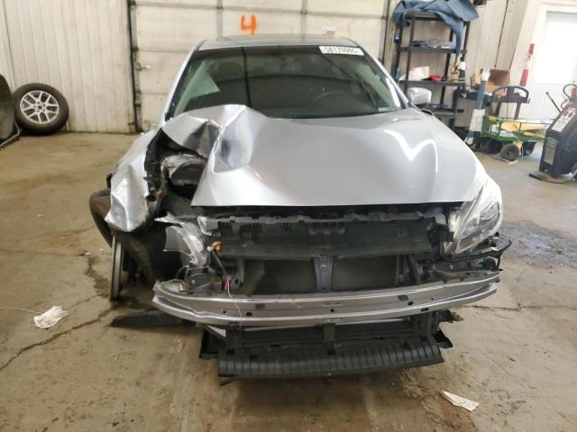  SUBARU LEGACY 2015 Srebrny