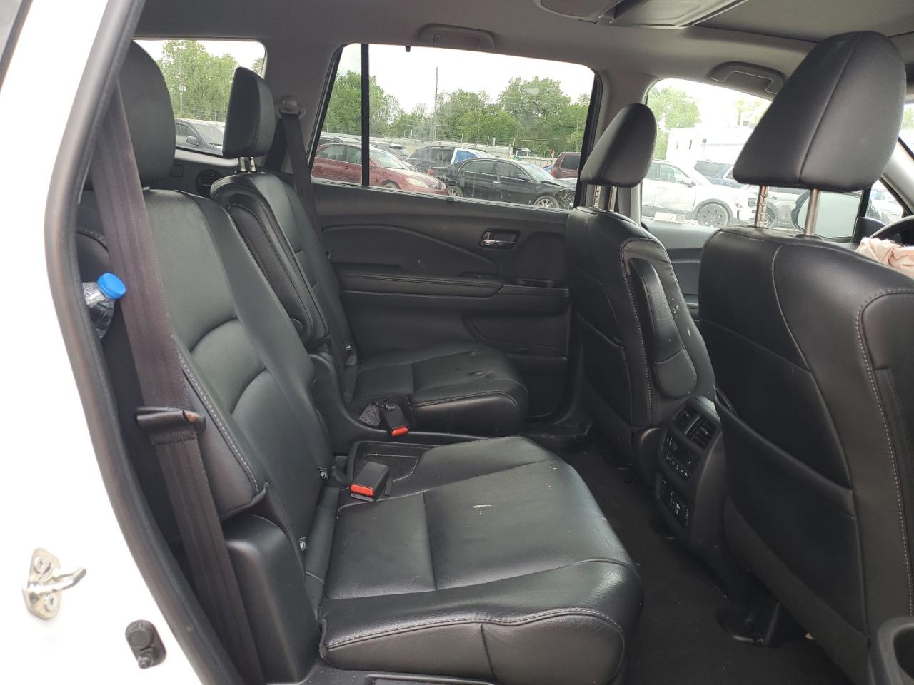 2021 Honda Pilot Touring VIN: 5FNYF6H66MB005885 Lot: 56560175
