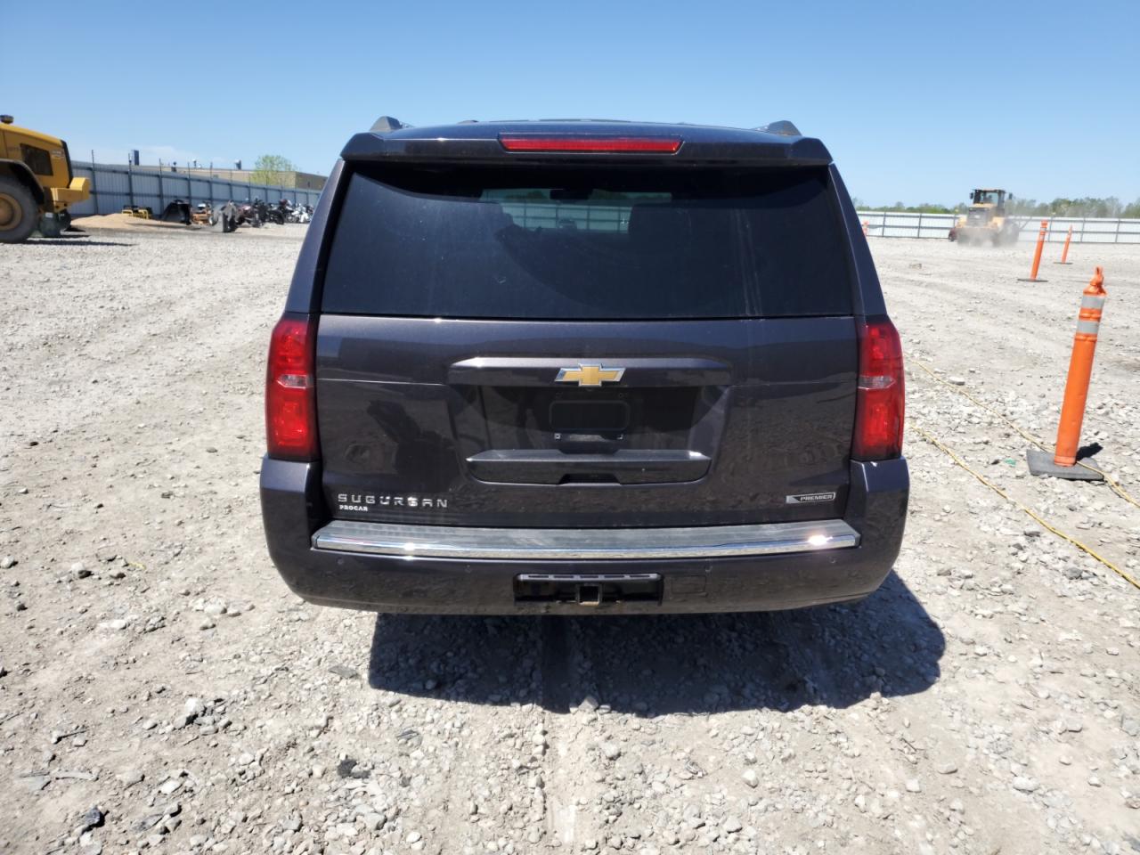 2018 Chevrolet Suburban K1500 Premier VIN: 1GNSKJKC5JR187207 Lot: 57348895