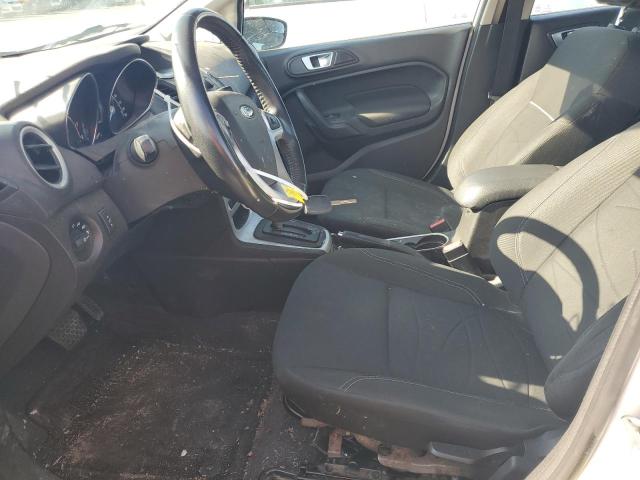  FORD FIESTA 2014 Белый