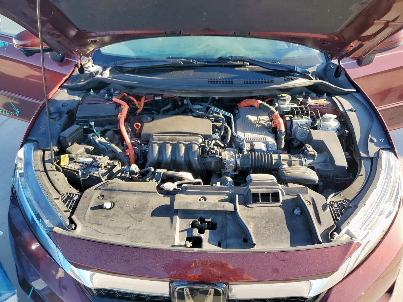 2018 Honda Clarity Touring VIN: JHMZC5F35JC000281 Lot: 56054815