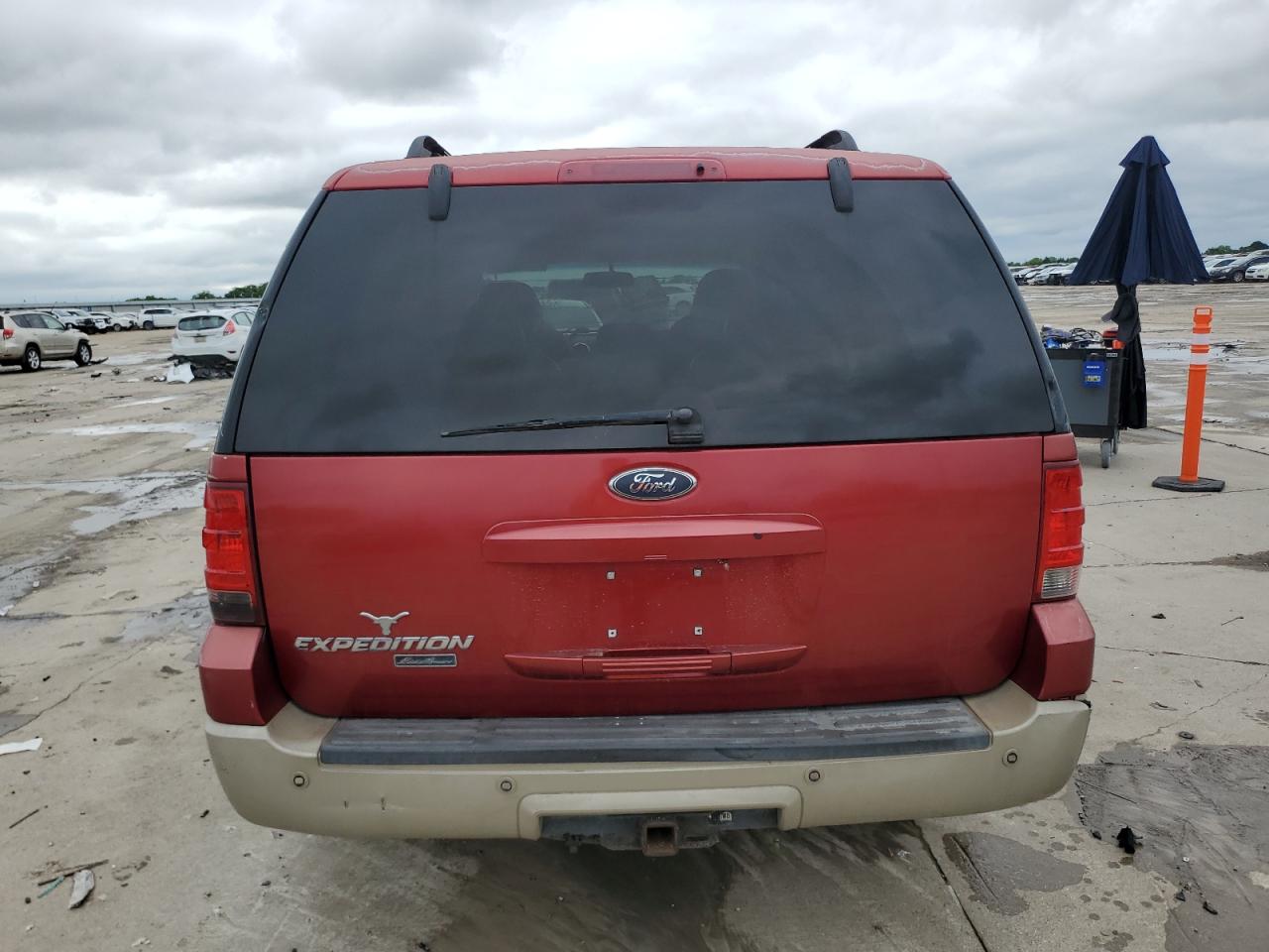 2005 Ford Expedition Eddie Bauer VIN: 1FMFU17585LA11013 Lot: 55997105