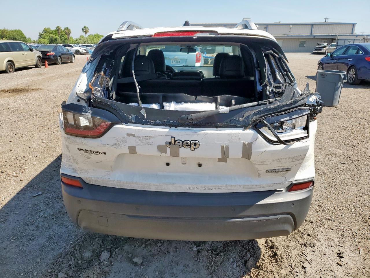 2020 Jeep Cherokee Latitude Plus VIN: 1C4PJLLB6LD605986 Lot: 56908895