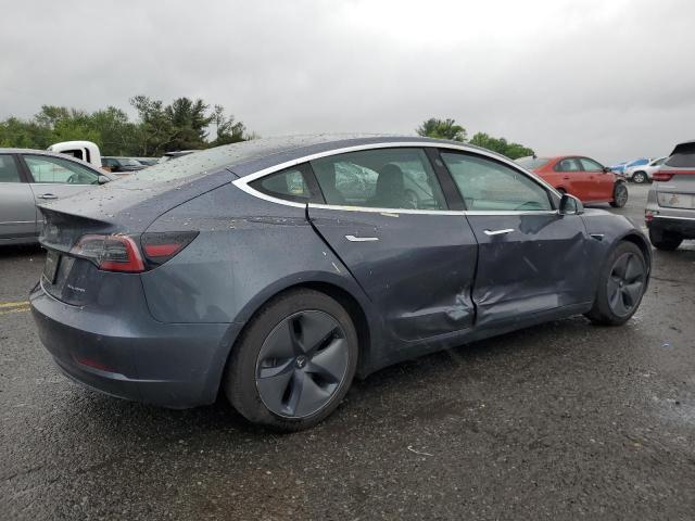  TESLA MODEL 3 2020 Серый