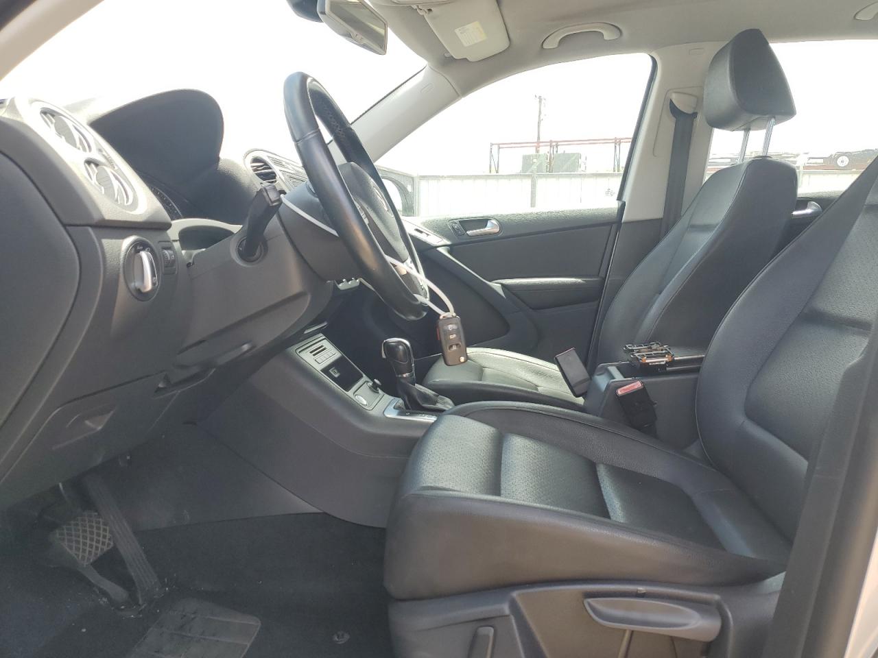2016 Volkswagen Tiguan S VIN: WVGAV7AX1GW559974 Lot: 57362905