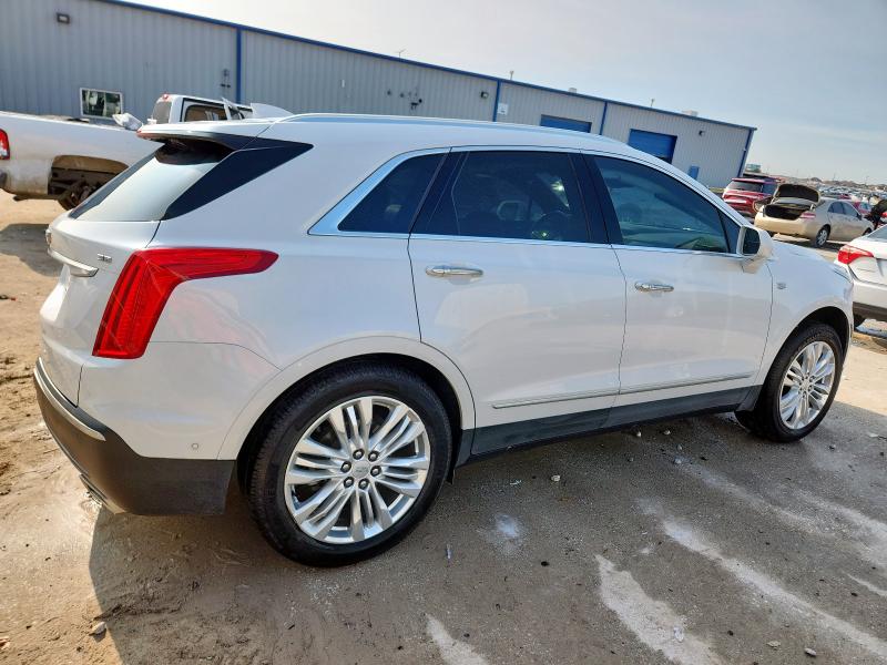  CADILLAC XT5 2019 White