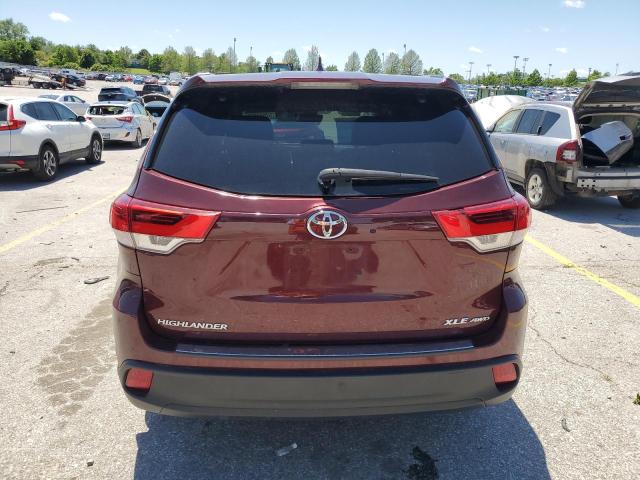  TOYOTA HIGHLANDER 2017 Красный