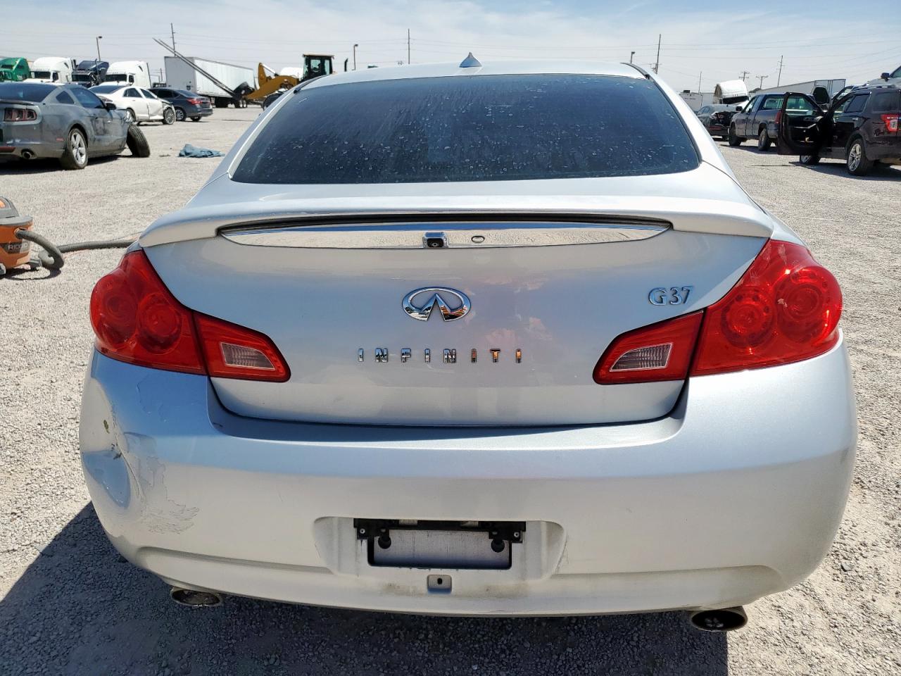 2009 Infiniti G37 Base VIN: JNKCV61E19M305667 Lot: 57360865