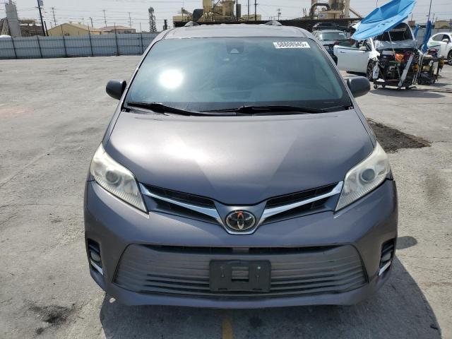 2020 TOYOTA SIENNA XLE